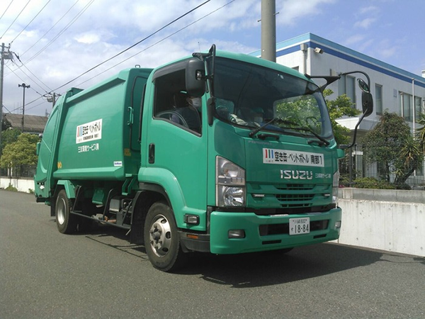 川崎市より民間会社で初めてミックスペーパーの収集が委託されました。 川崎市より民間会社で初めてミックスペーパーの収集が委託されました。